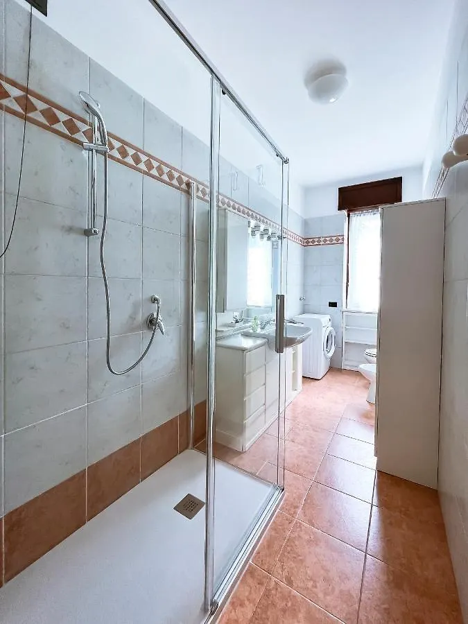 Amply Lit Harmony Home Via Brocchi Milán Apartamento