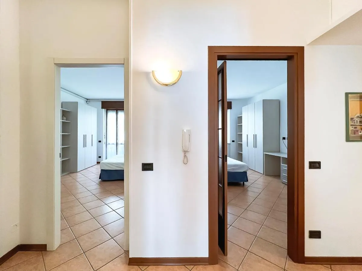 Apartamento Amply Lit Harmony Home Via Brocchi Milán Italia