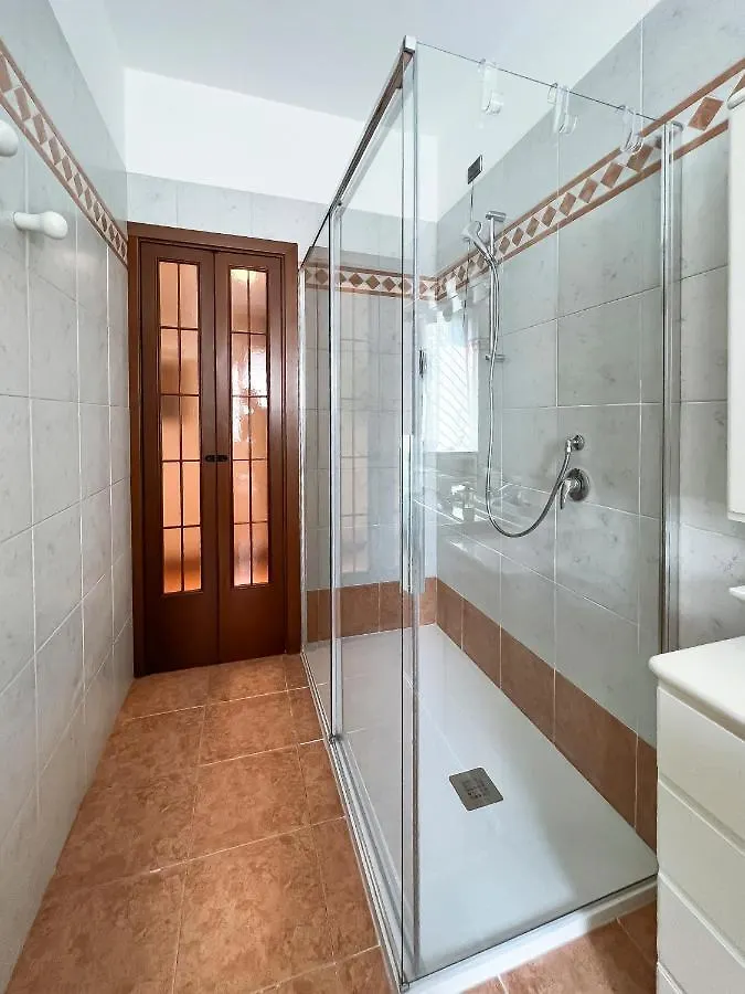 Apartment Amply Lit Harmony Home Via Brocchi Milan Italy